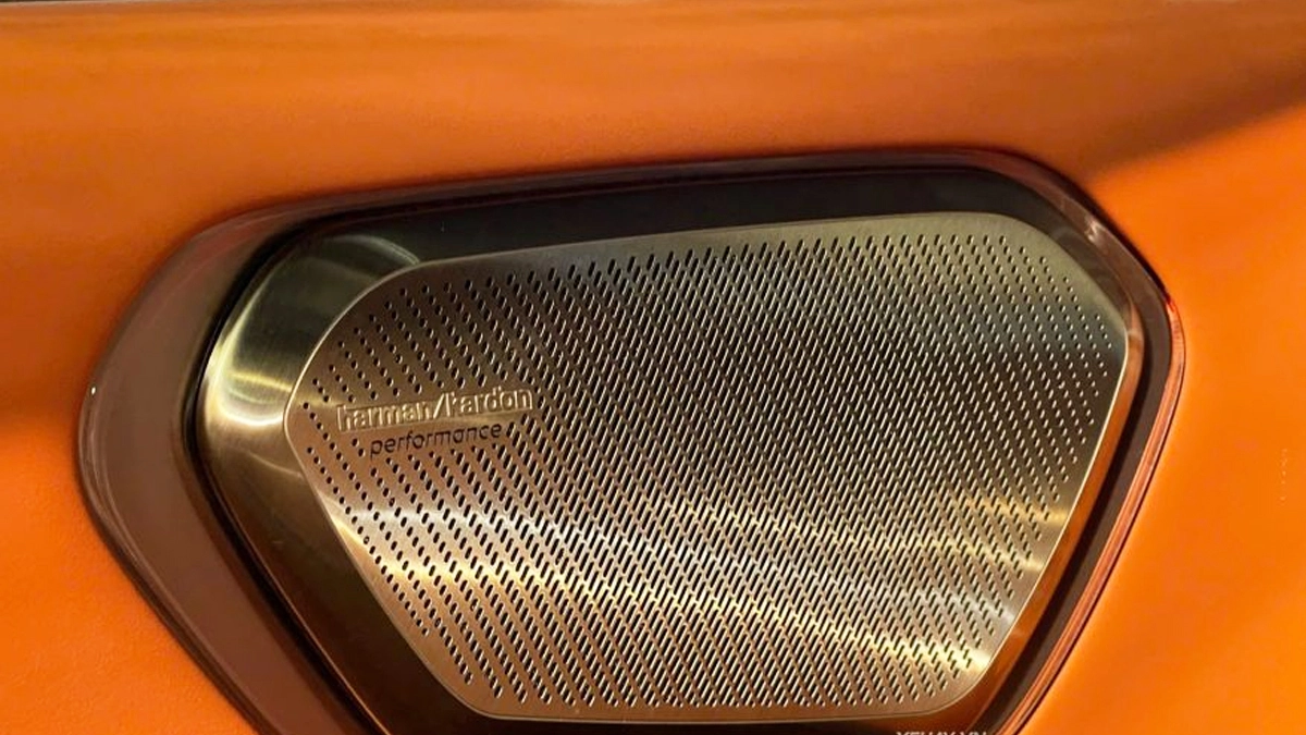 noi-that-lynk-co-900-06-r43wz1o